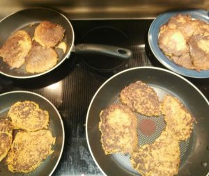 latkes cooking